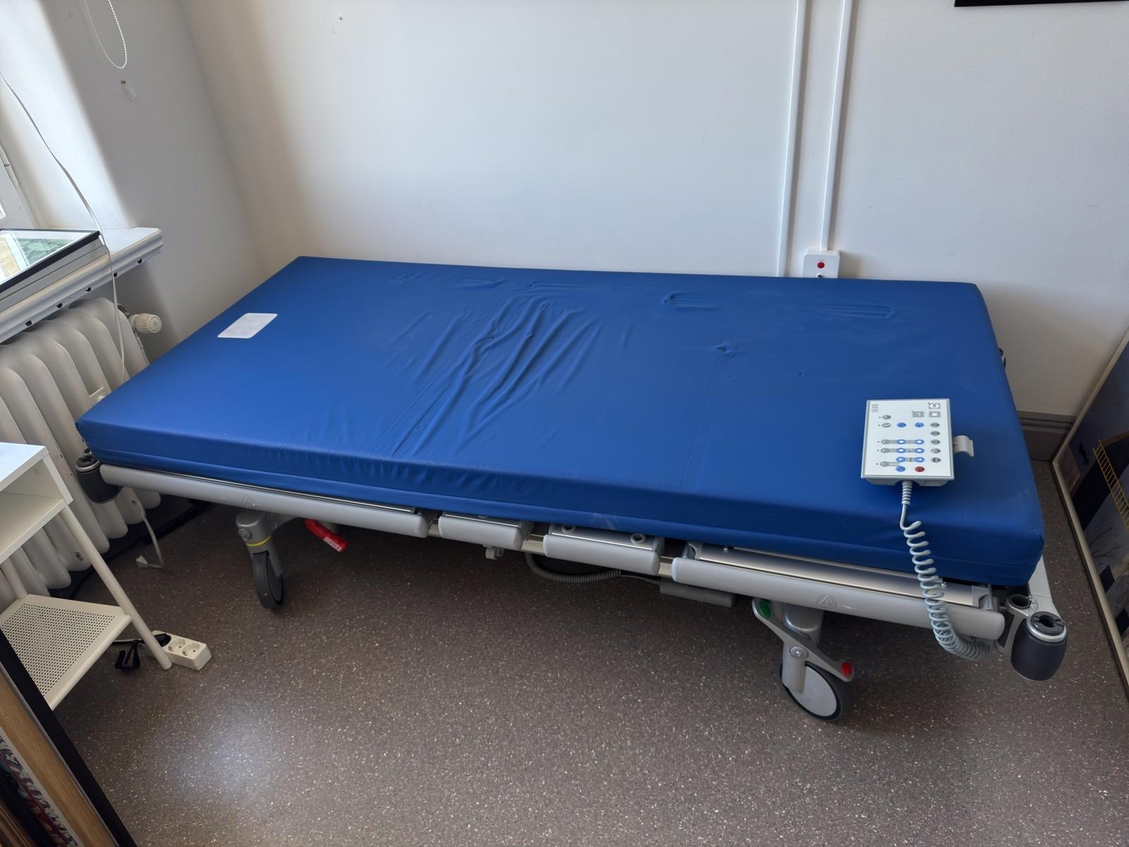 Sjukhussäng, elektrisk, ställbar