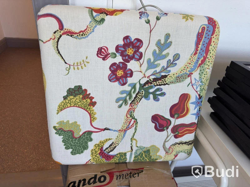 Takplafond med Josef Frank- tyg