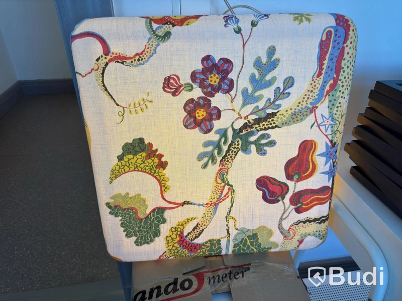 Takplafond med Josef Frank- tyg