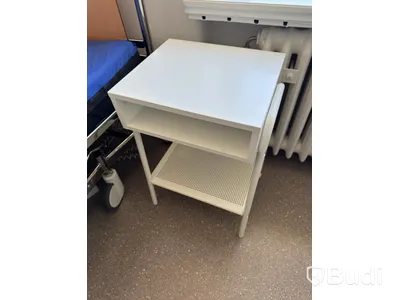 Sjukhussäng, elektrisk, ställbar inkl. sängbord