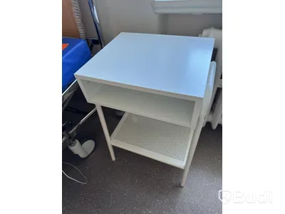 Sjukhussäng, elektrisk, ställbar inkl. sängbord Ikea