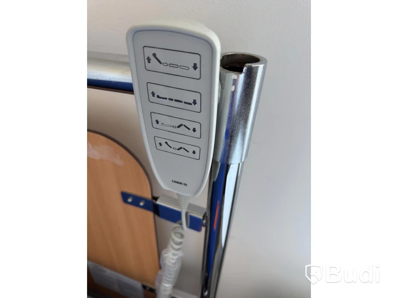 Sjukhussäng, elektrisk, ställbar inkl. sängbord Ikea
