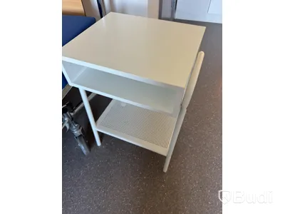 Sjukhussäng, elektrisk, ställbar inkl. sängbord