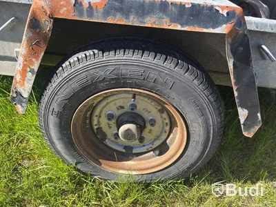 Hanix mini excavator including trailer, repair project
