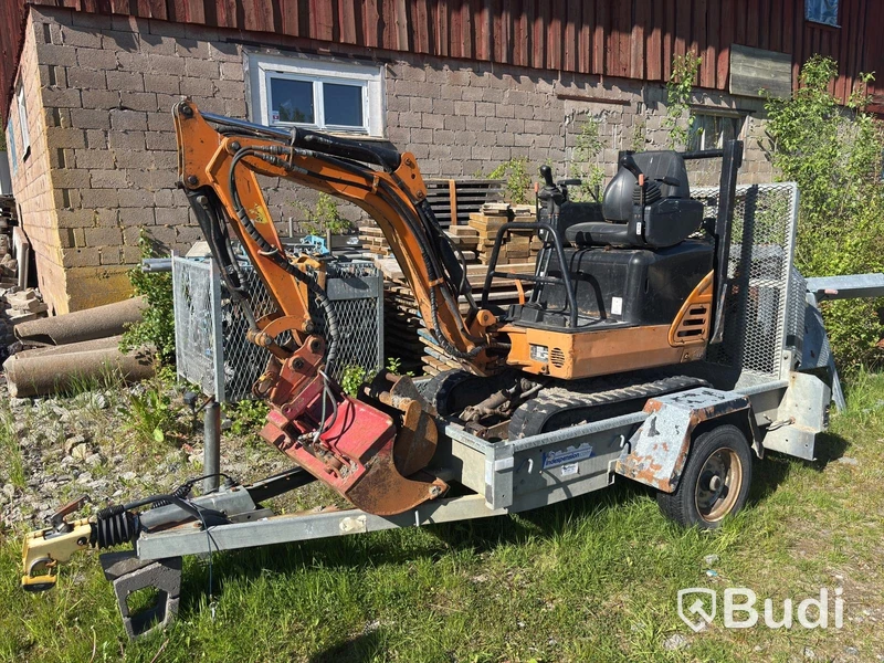 Hanix mini excavator including trailer, repair project