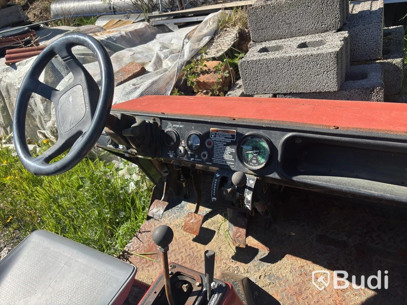 Implement Carrier Toro Workman 4300-D 4WD, Repair Project