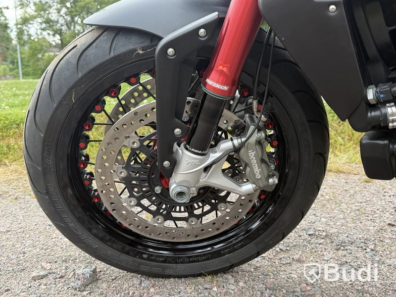 MV Agusta BRUTALE 800 DRAGSTER RR -2015