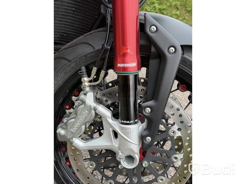 MV Agusta BRUTALE 800 DRAGSTER RR -2015