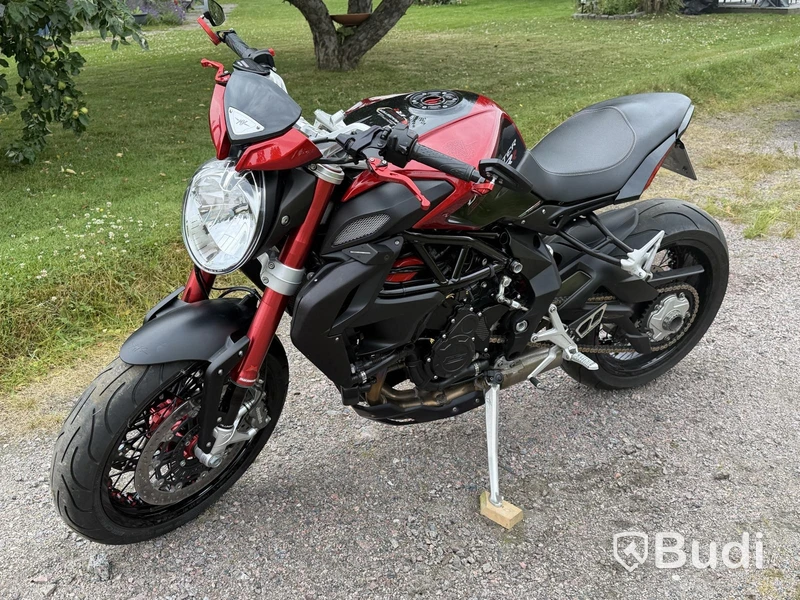 MV Agusta BRUTALE 800 DRAGSTER RR -2015