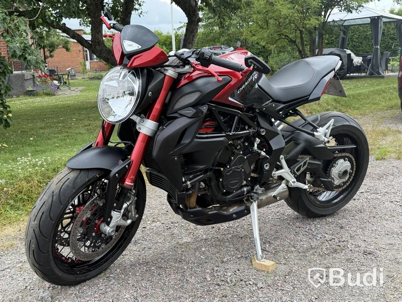 MV Agusta BRUTALE 800 DRAGSTER RR -2015