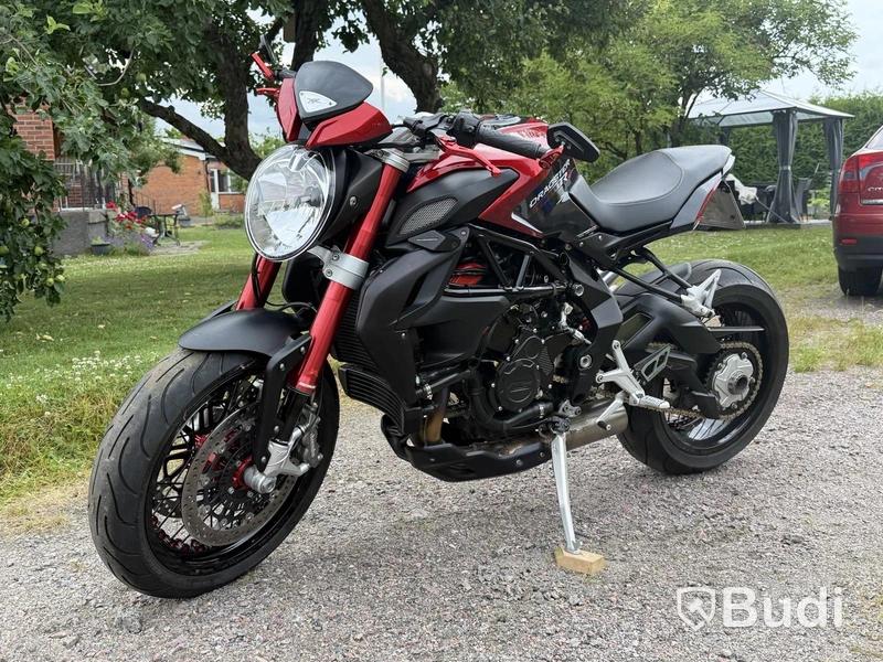 MV Agusta BRUTALE 800 DRAGSTER RR -2015