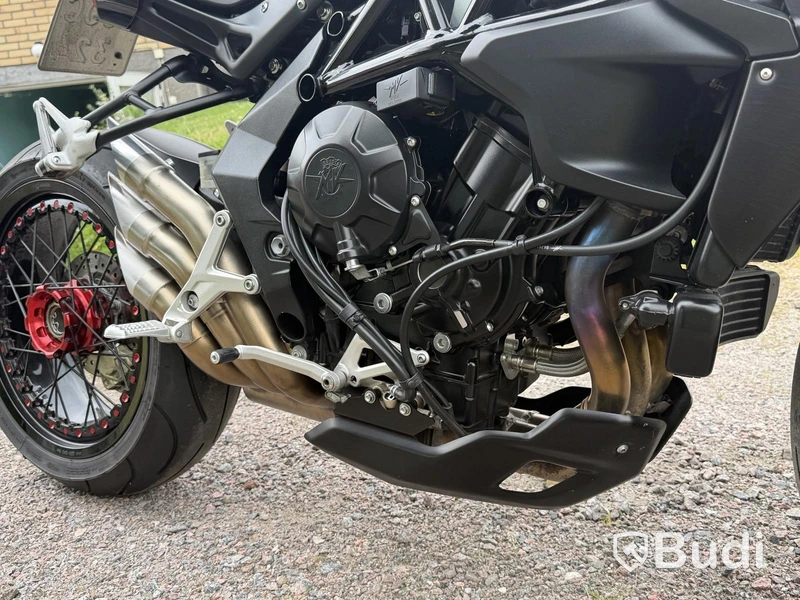 MV Agusta BRUTALE 800 DRAGSTER RR -2015