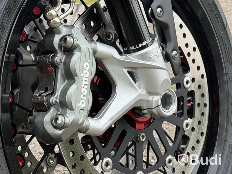MV Agusta BRUTALE 800 DRAGSTER RR -2015