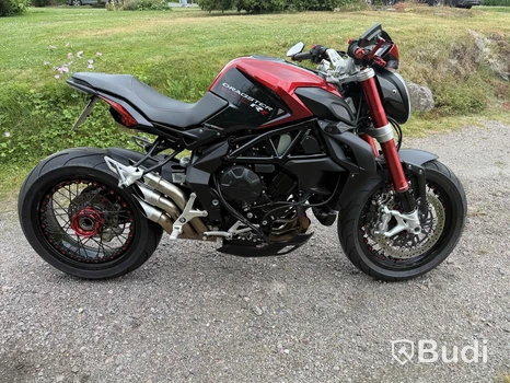 MV Agusta BRUTALE 800 DRAGSTER RR -2015