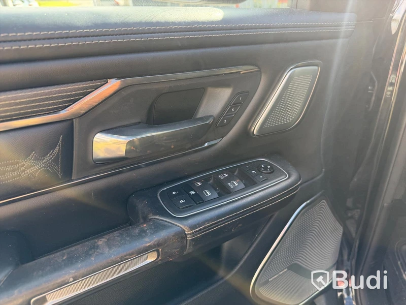 RAM RAM 1500 LIMITED -2019 | BENSIN