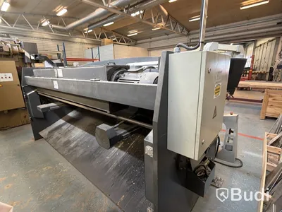 Hydraulic swing beam shear KS 3200x6, 2013