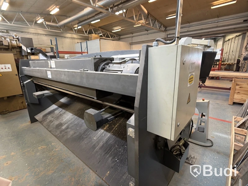 Hydraulic swing beam shear KS 3200x6, 2013
