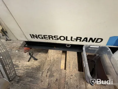 Skruvkompressor Ingersoll Rand SSR ML 15 med lufttank -defekt