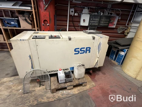 Skruvkompressor Ingersoll Rand SSR ML 15 med lufttank -defekt