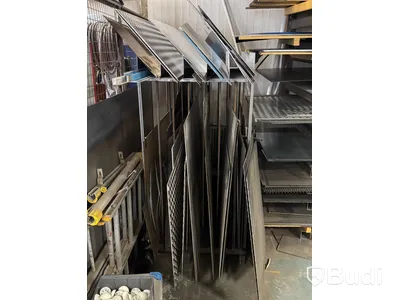 Parti plåtar och profilmaterial inkl. materialställ