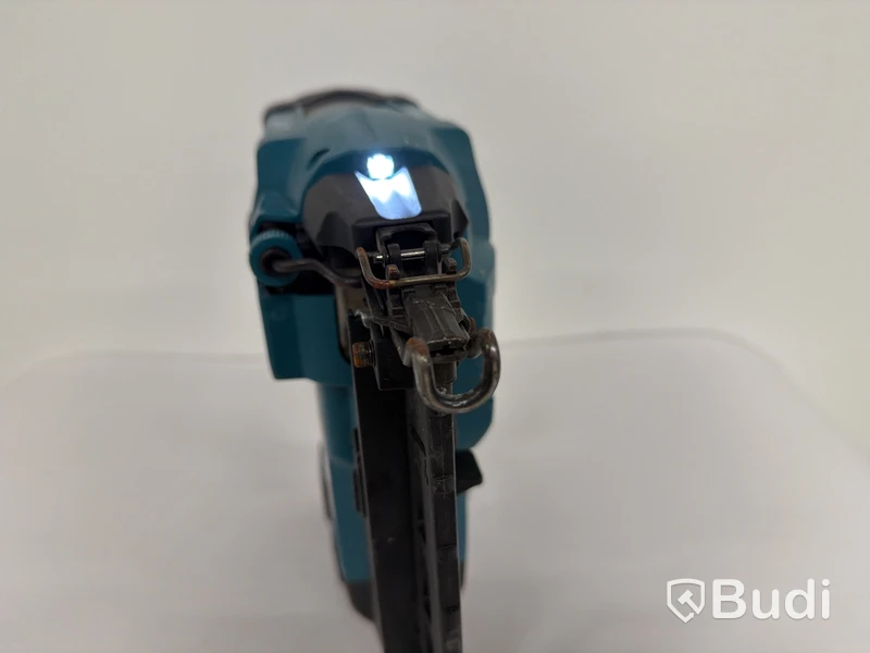 Batteridriven spikpistol Makita DBN600, 16Ga, 25–64 mm, 18V,