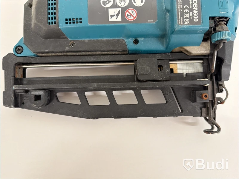 Batteridriven spikpistol Makita DBN600, 16Ga, 25–64 mm, 18V,