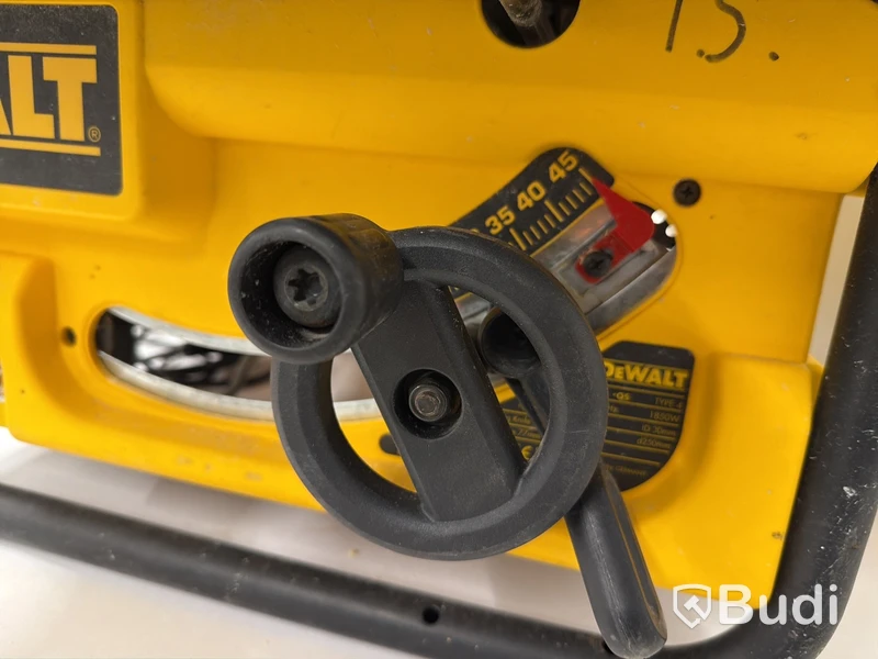Bordsåg DeWalt DW745-QS