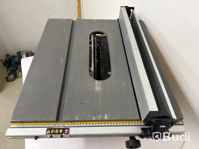 Bordsåg DeWalt DW745-QS