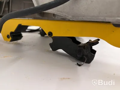 Kap- och klyvsåg Dewalt DWS777-QS
