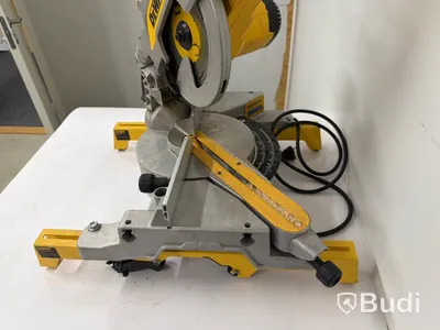 Kap- och klyvsåg Dewalt DWS777-QS