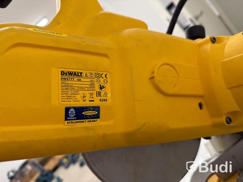 Kap- och klyvsåg Dewalt DWS777-QS
