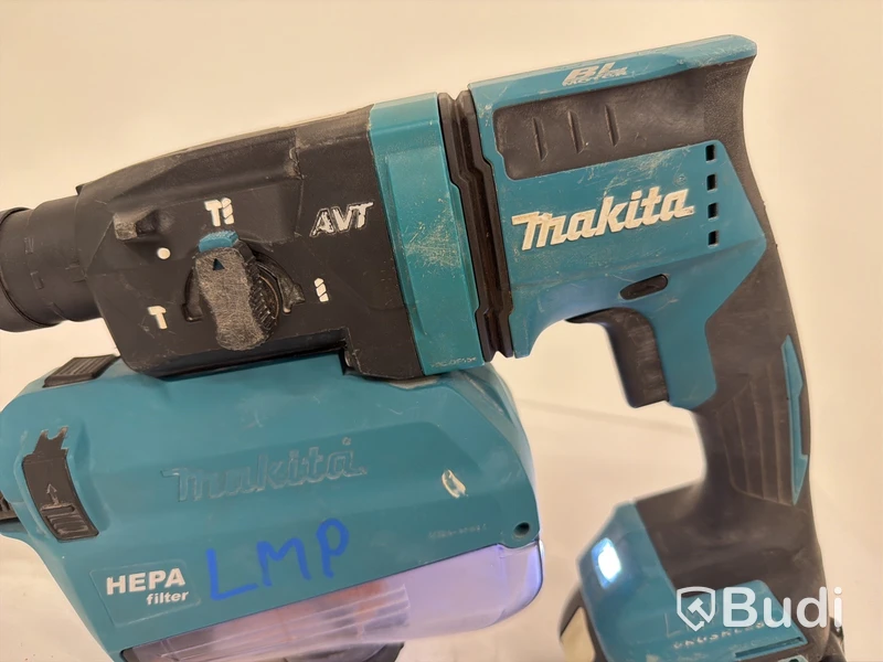 Batteridriven borrhammare Makita DHR182, 18V, Dammsamlare Makita DX05