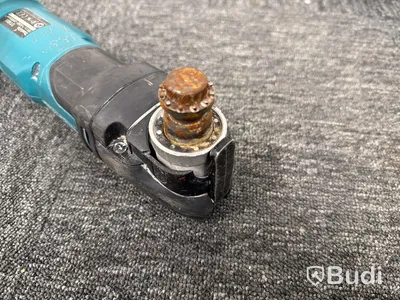 Parti verktyg Makita, ink laddare och 2 st batterier