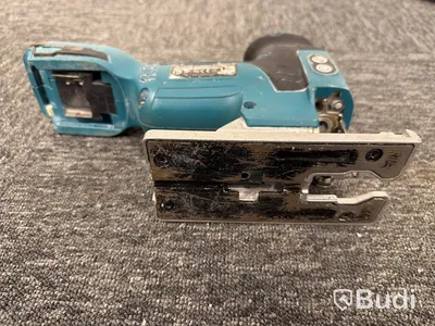 Parti verktyg Makita, ink laddare och 2 st batterier