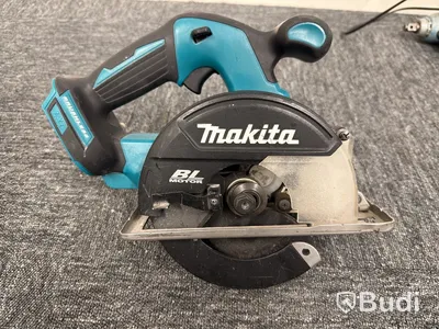 Parti verktyg Makita, ink laddare och 2 st batterier