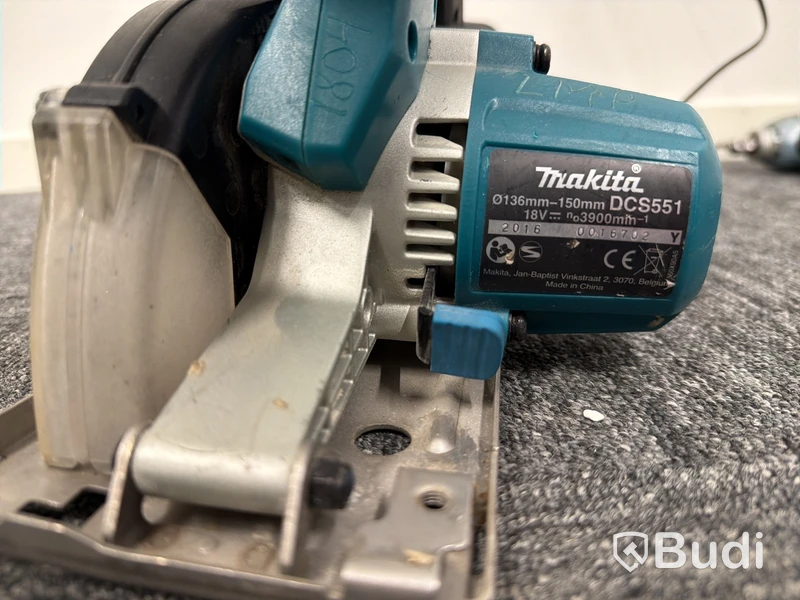 Parti verktyg Makita, ink laddare och 2 st batterier