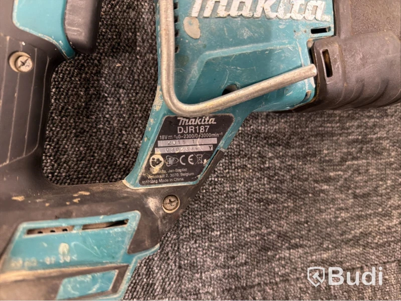 Parti verktyg Makita, ink laddare och 2 st batterier
