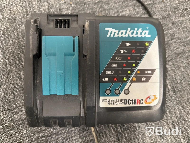Parti verktyg Makita, ink laddare och 2 st batterier