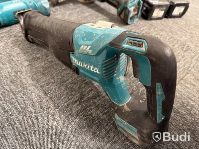 Parti verktyg Makita, ink laddare och 2 st batterier