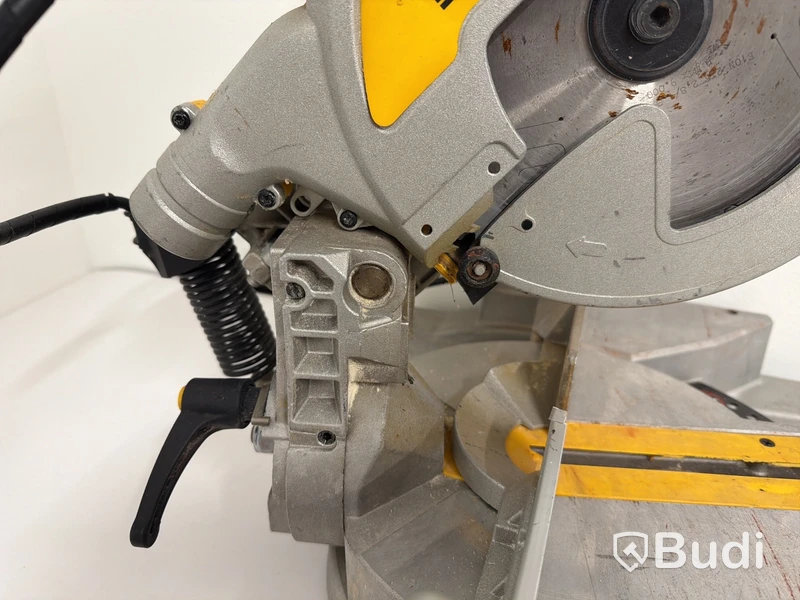 Kap- & gersåg DeWalt DWS777 XPS, 1800w, 216mm