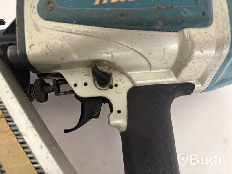 Spikpistol Makita AN943, tryckluftsdriven
