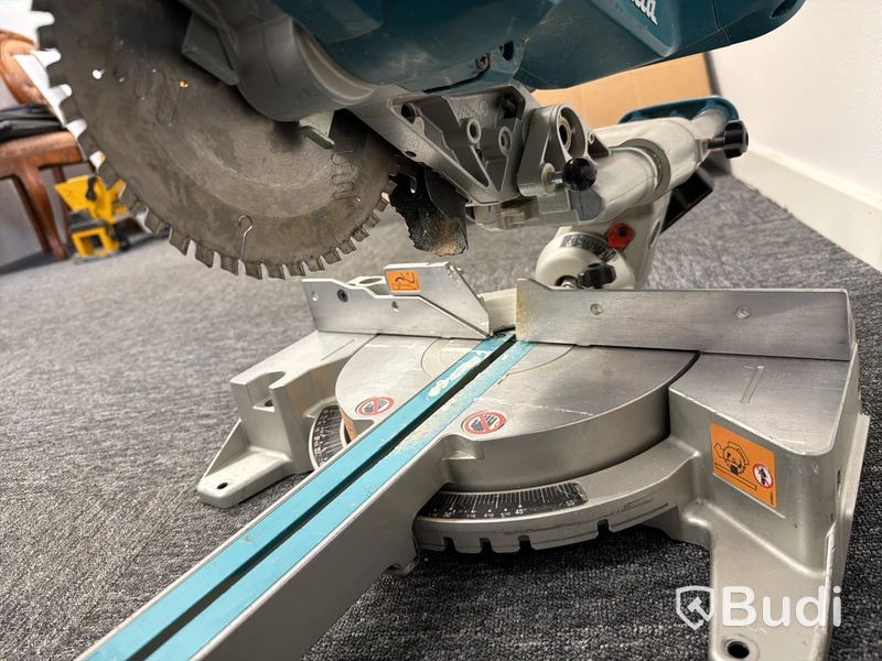 Kap- & gersåg Makita DLS714, 2x18V