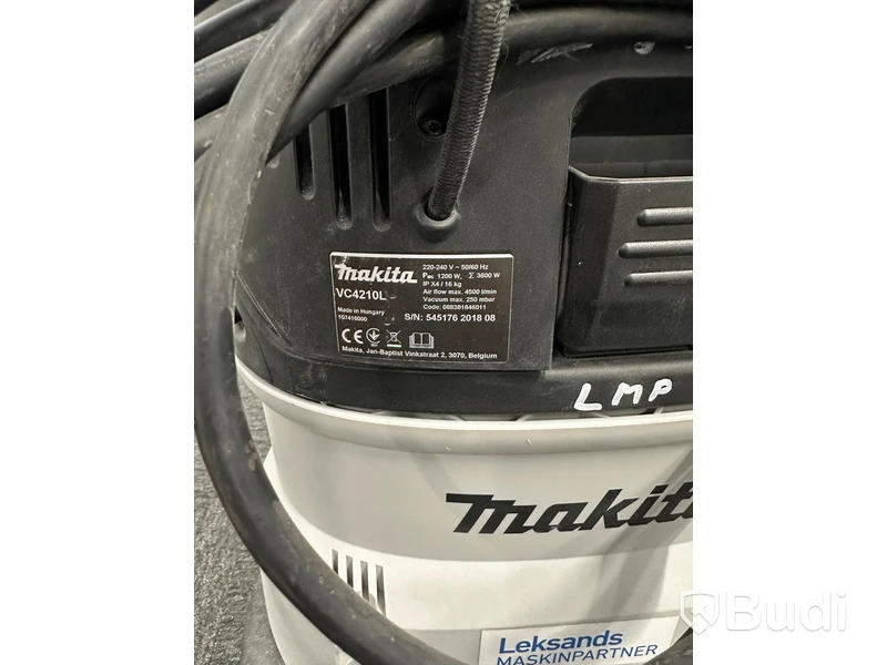 Dammsugare Makita VC4210L