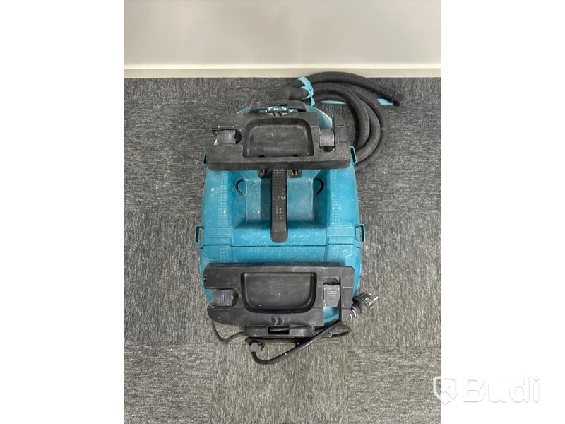 Dammsugare Makita VC4210L
