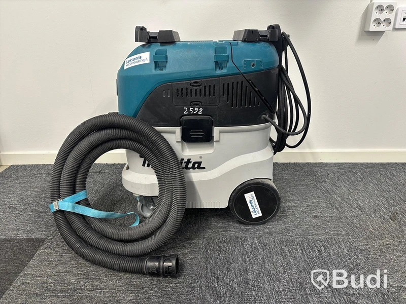 Dammsugare Makita VC4210L