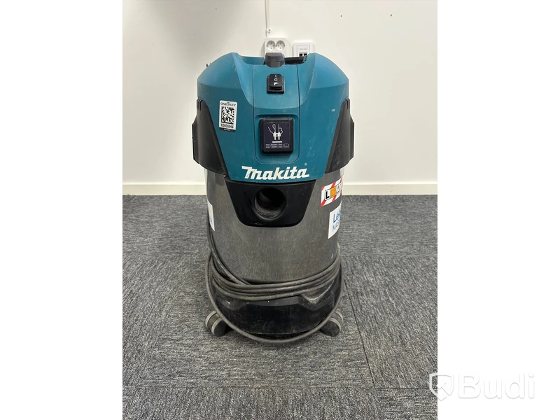 Dammsugare Makita VC3011L