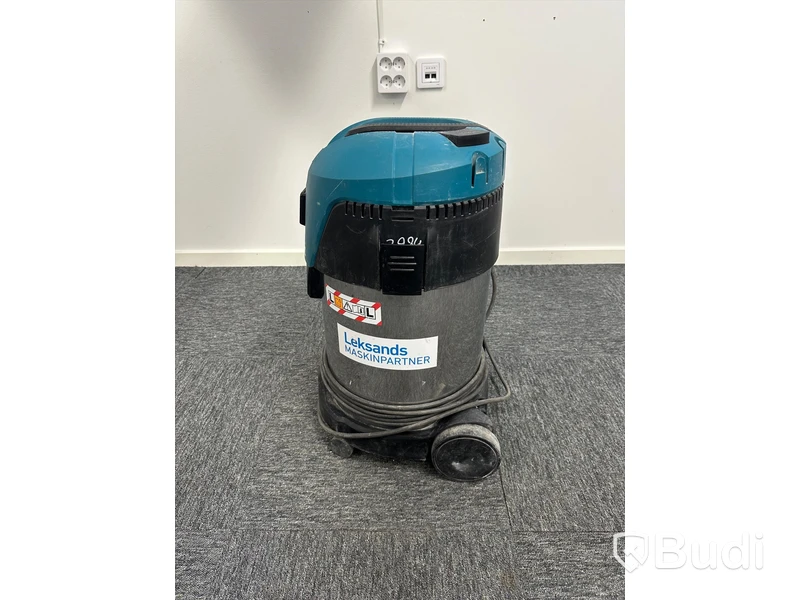 Dammsugare Makita VC3011L