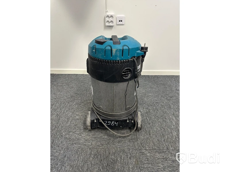 Dammsugare Makita VC3011L