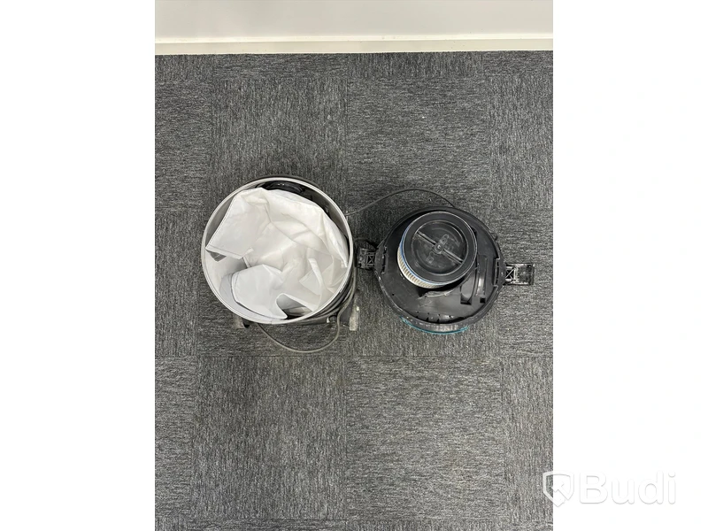 Dammsugare Makita VC3011L