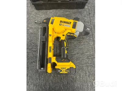 Spikpistol DEWALT DCN890N, ink batteri & laddare